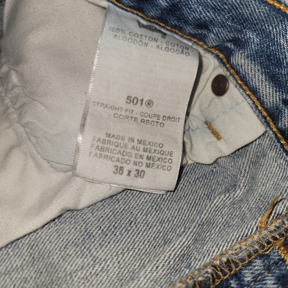 Vintage distressed levi's 501 - Picture 4 of 5